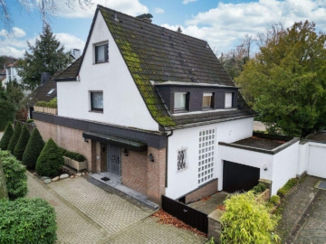 Essen – Stadtwald! Vorzeige-Villa in bevorzugter Lage, 45134 Essen / Stadtwald, Einfamilienhaus