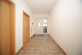 8_Eingangsflur - Energieeffizient und Barrierearm: Neuwertiger Bungalow in Neheim