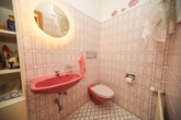 10_Gäste WC - Viel Platz auf einer Ebene! Atrium-Bungalow im Erbbaurecht auf dem Dortmunder Höchsten