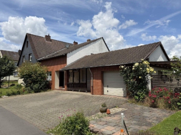 Einfamilienwohnhaus mit weiterem Bauplatz Beliebte Wohnlage im Schwerter Gänsewinkel, 58239 Schwerte, Doppelhaushälfte