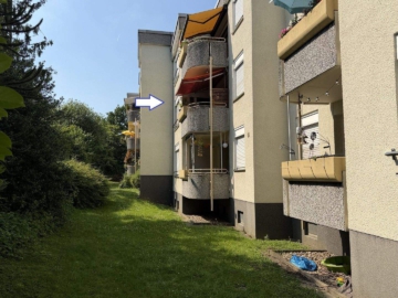 Hören, wie es steht! 3-Zimmer-Mietwohnung direkt am Dortmunder Stadion, 44139 Dortmund, Etagenwohnung