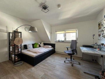 Gemütliches Nest in Dortmund-Hombruch Helle und freundliche DG-Wohnung im Zentrum, 44225 Dortmund / Hombruch, Wohnung