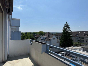 Aussicht bis ins Ardeygebirge Top aufgeteilte ETW im Hombrucher Zentrum, 44225 Dortmund / Hombruch, Etagenwohnung