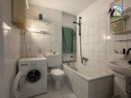 Badezimmer eingerichtet
