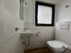 Gäste-WC - Frisch renovierte 3-Zimmer-Wohnung mit Balkon in Unna-Massen