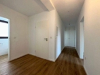 Flur - Frisch renovierte 3-Zimmer-Wohnung mit Balkon in Unna-Massen
