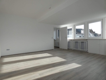 Schicke Dachgeschosswohnung im Kaiserviertel Dortmunds, 44135 Dortmund, Wohnung